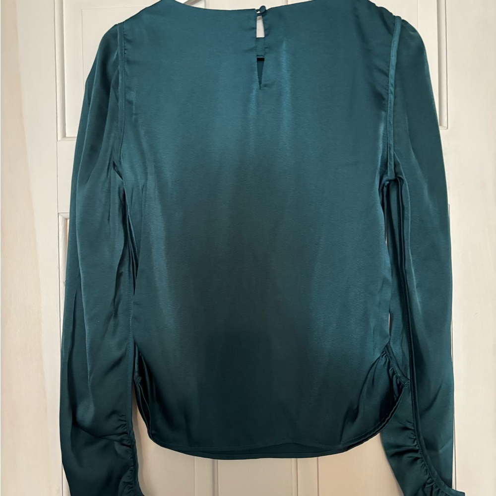 Line & Dot Elliot Top - Picture 2 of 7